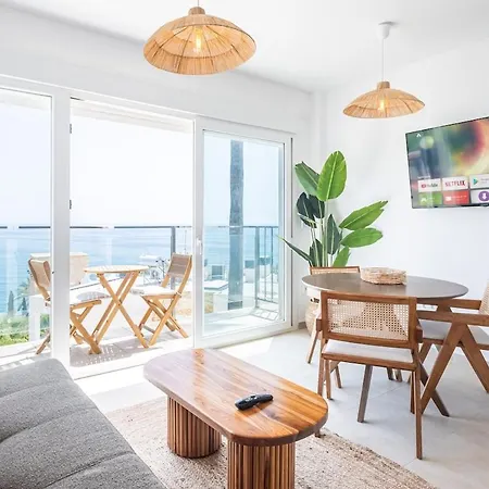 아파트 Tourmaline Oceanfront Apt&terrace 엘 캄펠로